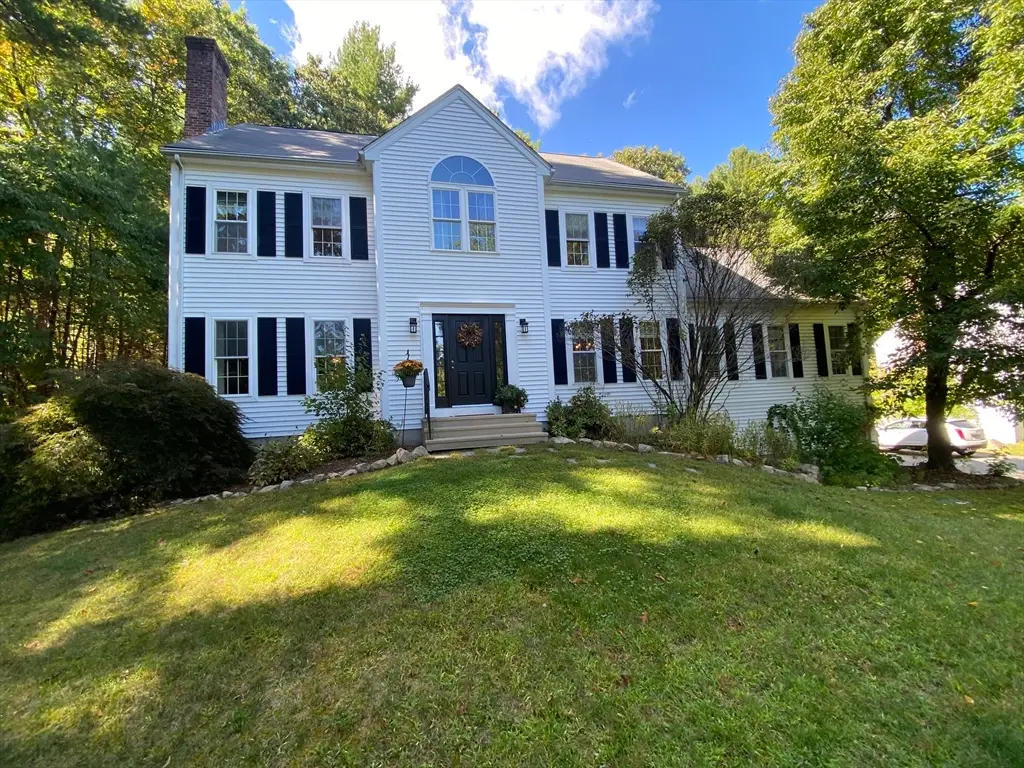 217 Brookway Dr, Northbridge, MA 01534 - #1