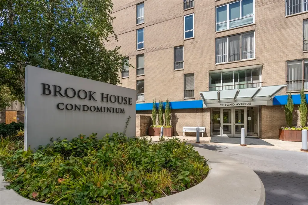 99 Pond Avenue #D -608, Brookline, MA 02445 - Image #1
