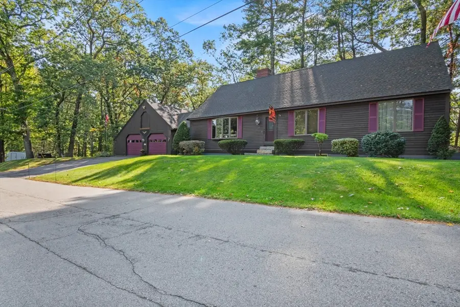 28 Beacon Street, Amesbury, MA 01913 - Image #2