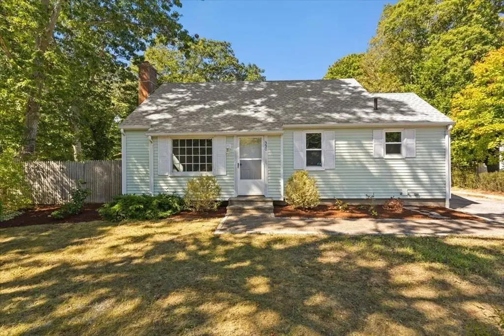 590 Sandwich Rd, Falmouth Town, MA 02536 - Image #1