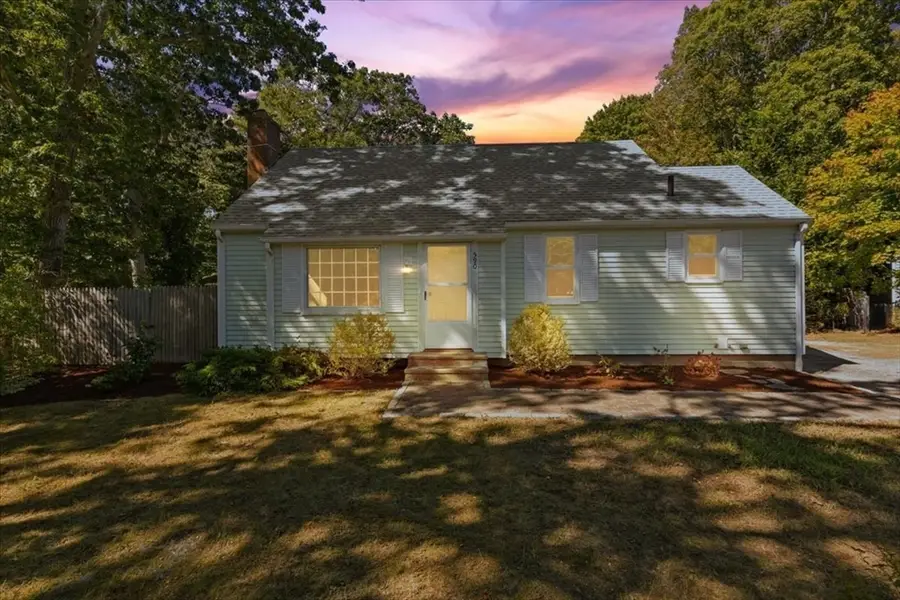 590 Sandwich Rd, Falmouth Town, MA 02536 - Image #2