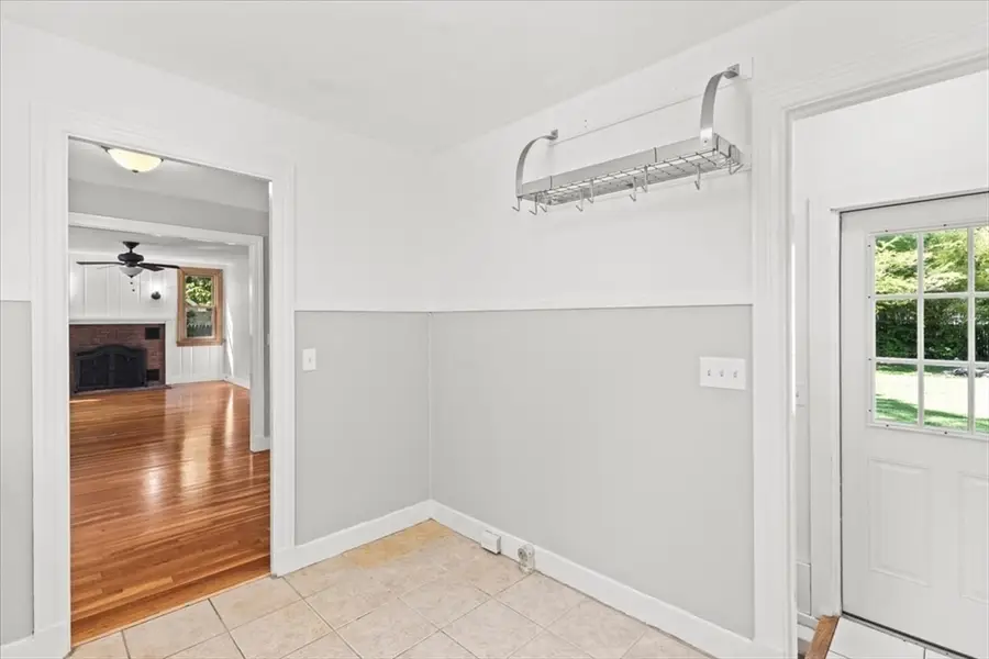 590 Sandwich Rd, Falmouth Town, MA 02536 - Image #3