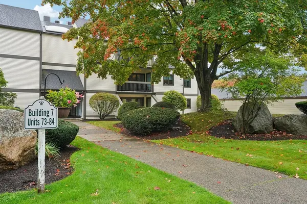 1100 Salem St #75, Lynnfield, MA 01940