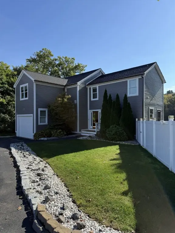 821 Merrimack Ave, Dracut, MA 01826 - Image #1
