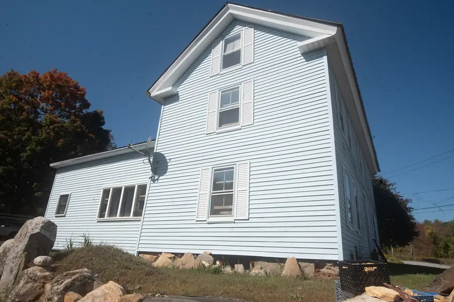 449 Hunt Rd, Oakham, MA 01068 - Image #3
