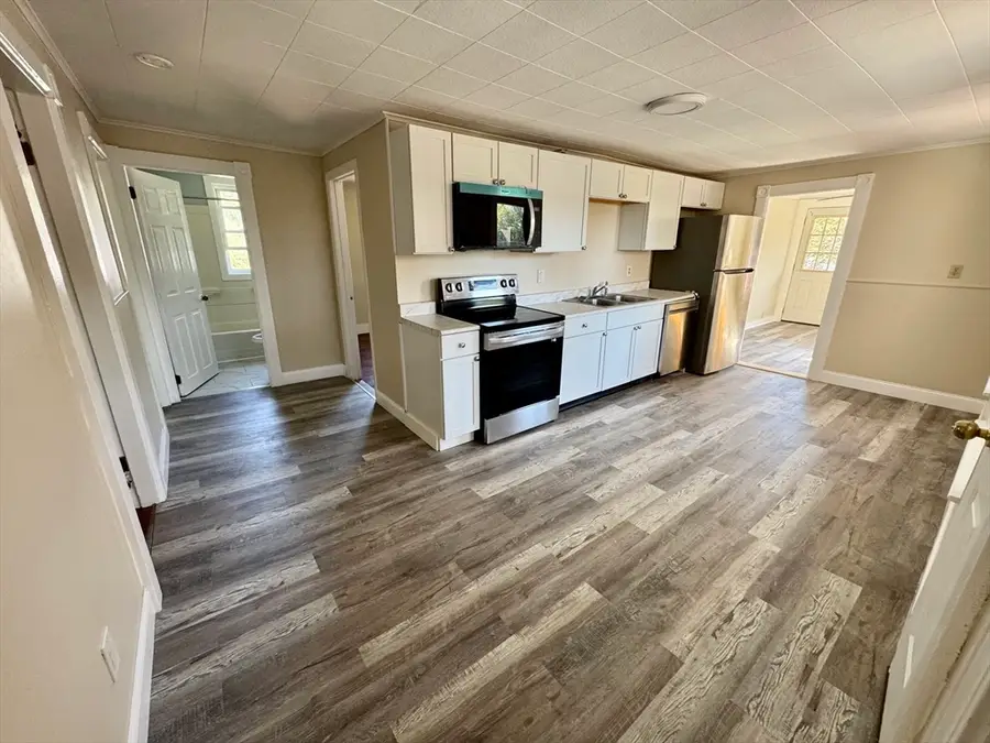 29 Fiske St, Southbridge, MA 01550 - Image #2