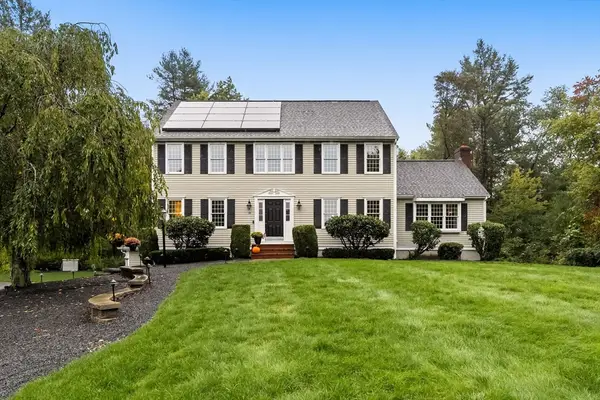 35 Stockbridge Rd, Bridgewater, MA 02324