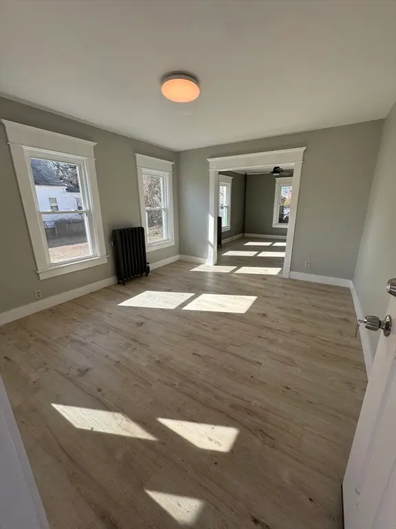 96-98 Elijah St, Springfield, MA 01109 - Image #3