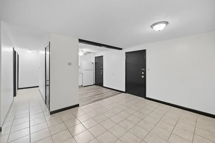 700 Robbins Ave #6, Dracut, MA 01826 - Image #3