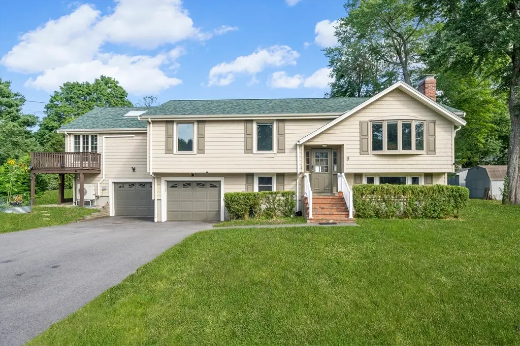 9 Oak Drive, Plainville, MA 02762 - Image #1