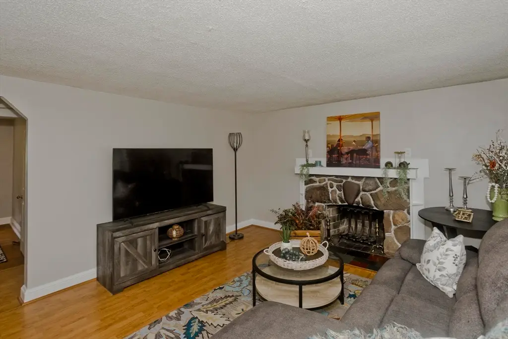 351 Apremont Hsy, Holyoke, MA 01040 - #1