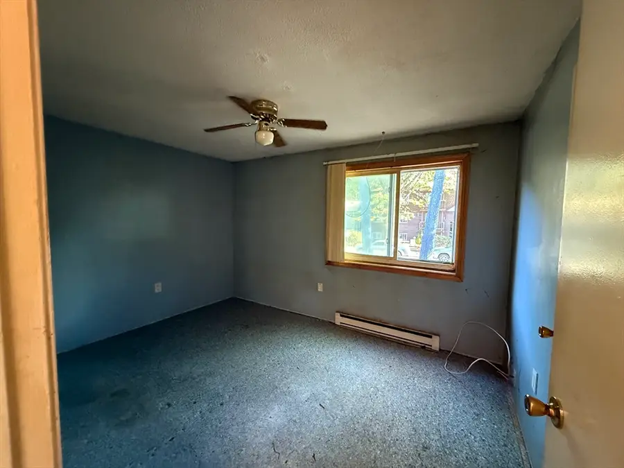 4 Hazelwood Ave #12, Dracut, MA 01826 - Image #3