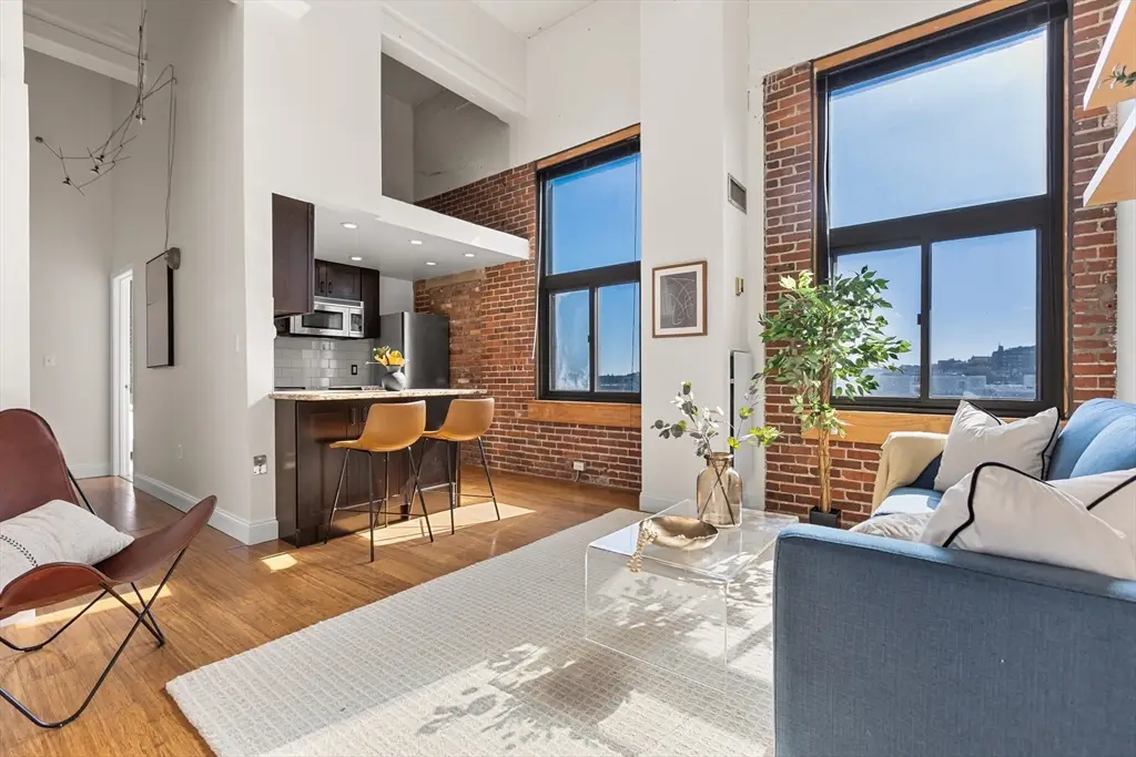 320 W 2nd St #502, Boston, MA 02127 - Image #1