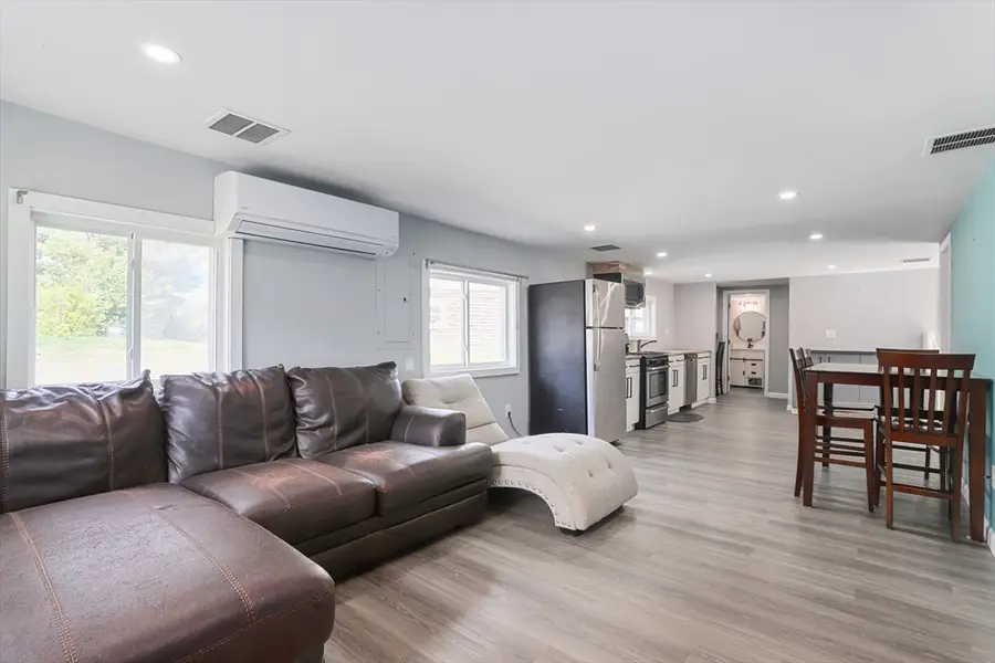 8 10th Ave, Halifax, MA 02338 - Image #3