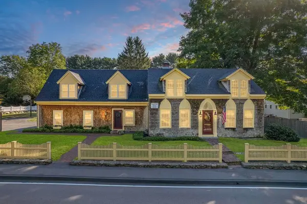 106 Holliston St, Medway, MA 02053