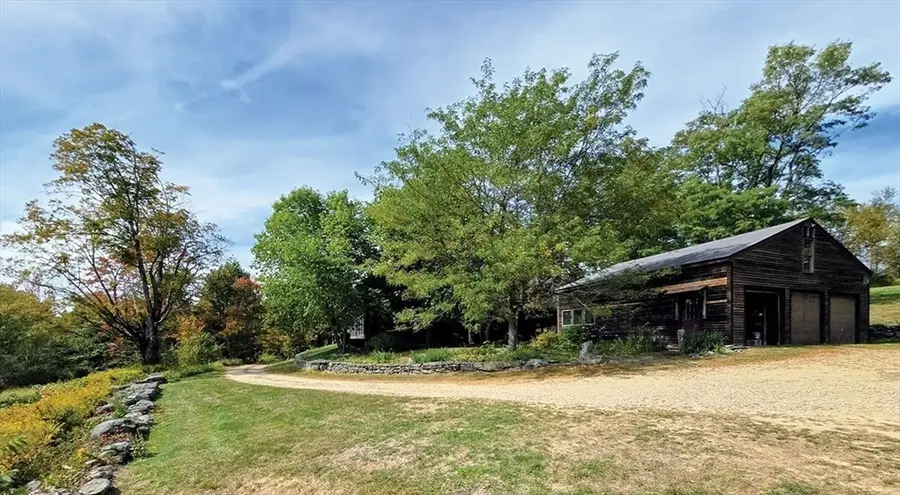 47 Harty Dr, Petersham, MA 01366 - Image #3