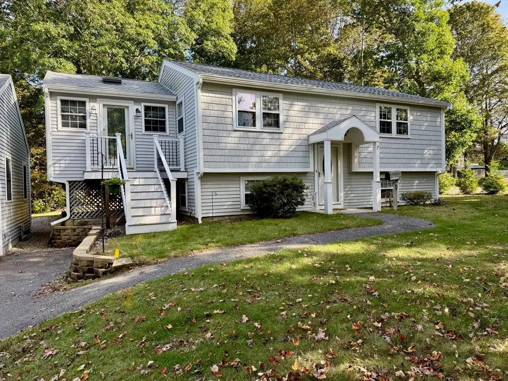 7 Chestnut St, Kingston, MA 02364 - #1