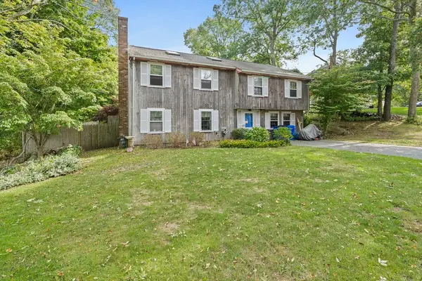 709 County Road, Bourne, MA 02559