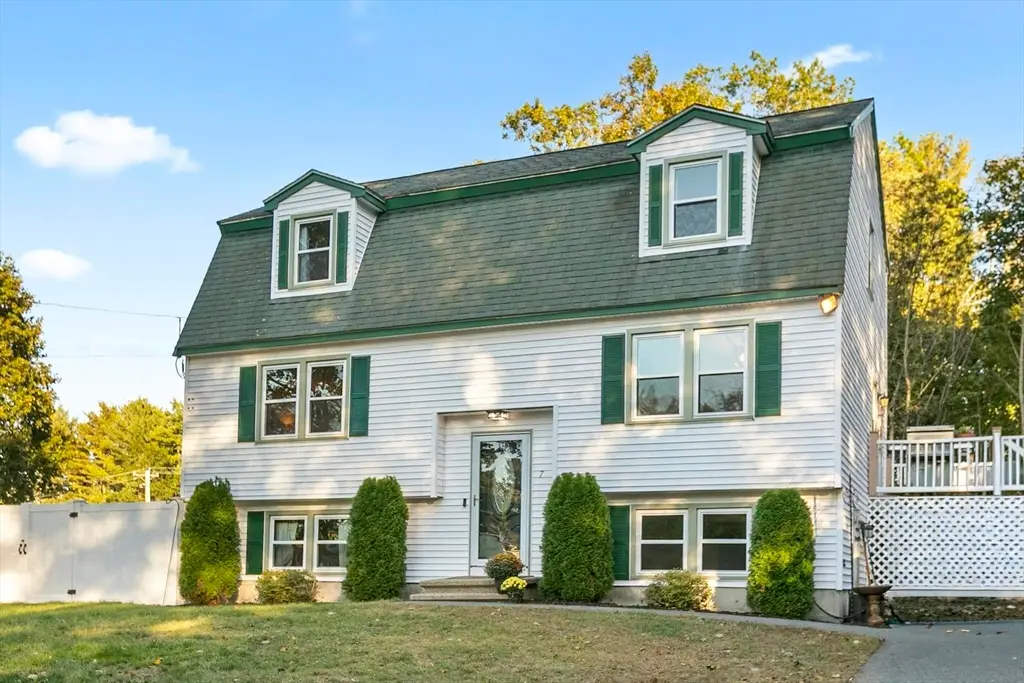 7 Wamesit Rd, Tewksbury, MA 01876 - #1