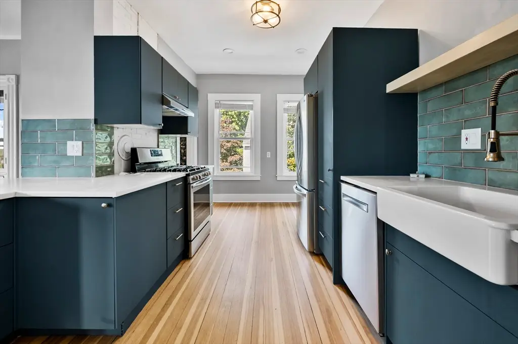 43 Robinson Street #3, Boston, MA 02122 - Image #1