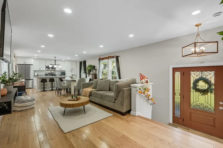 177 Boyce St, Auburn, MA 01501 - Image #2