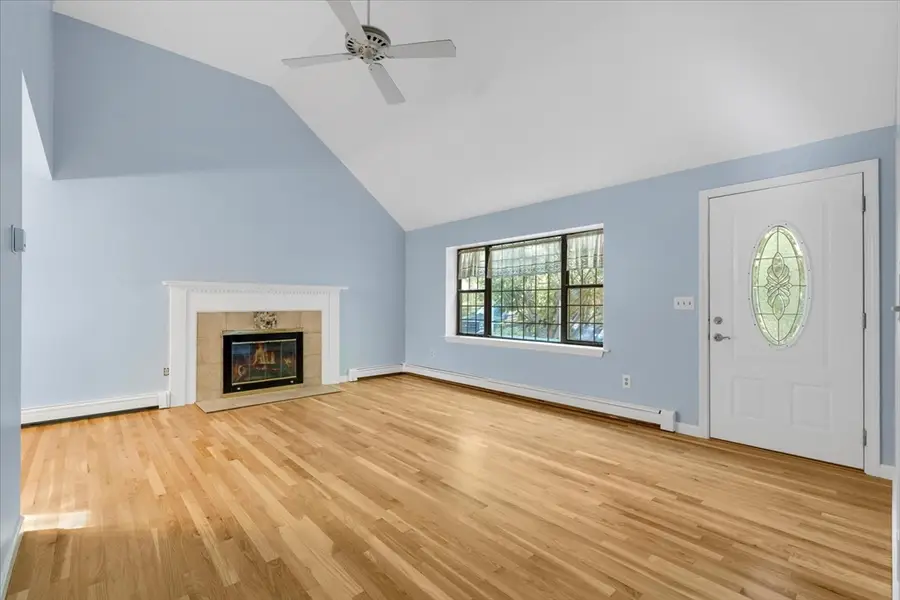 369 Bumps River Rd, Osterville, MA 02655 - Image #3