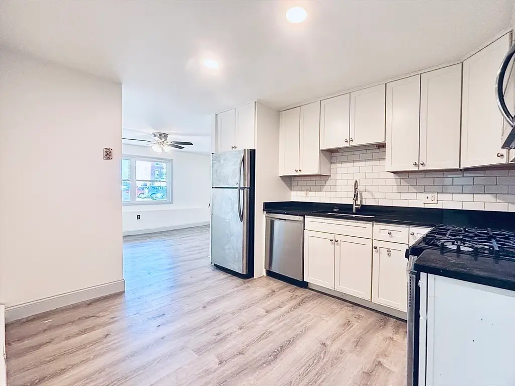 352 Vale St #1, Fall River, MA 02724 - Image #1