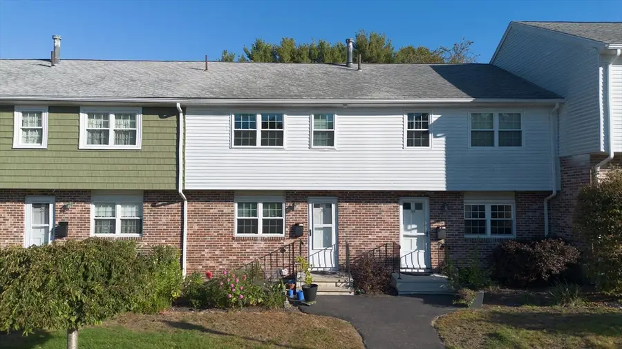 20 Hemlock Cir #20, Millis, MA 02054 - Image #3