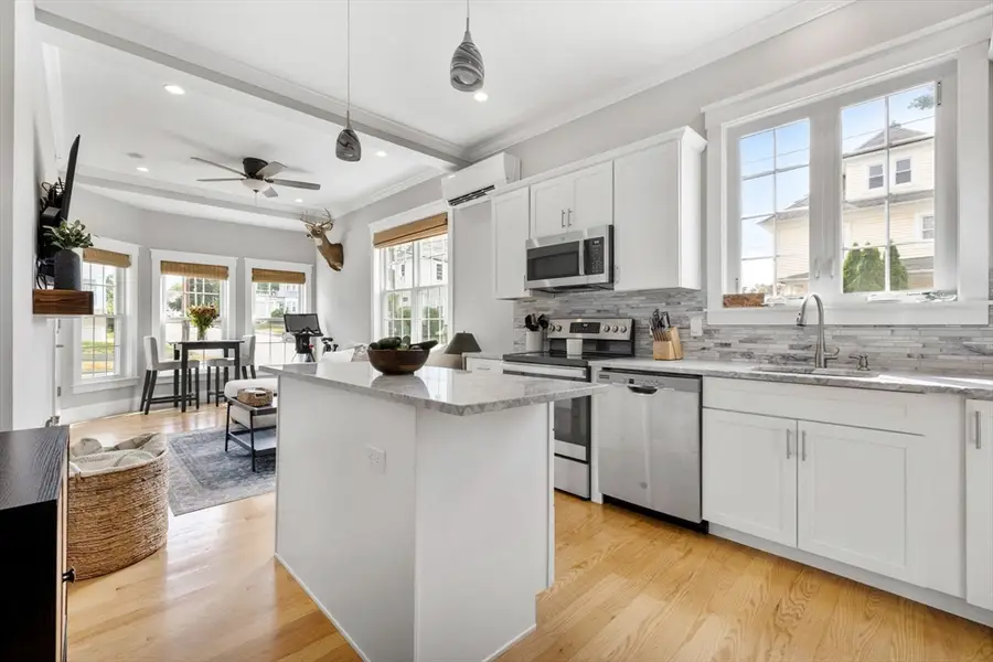 127 Marblehead St #A, North Andover, MA 01845 - Image #3