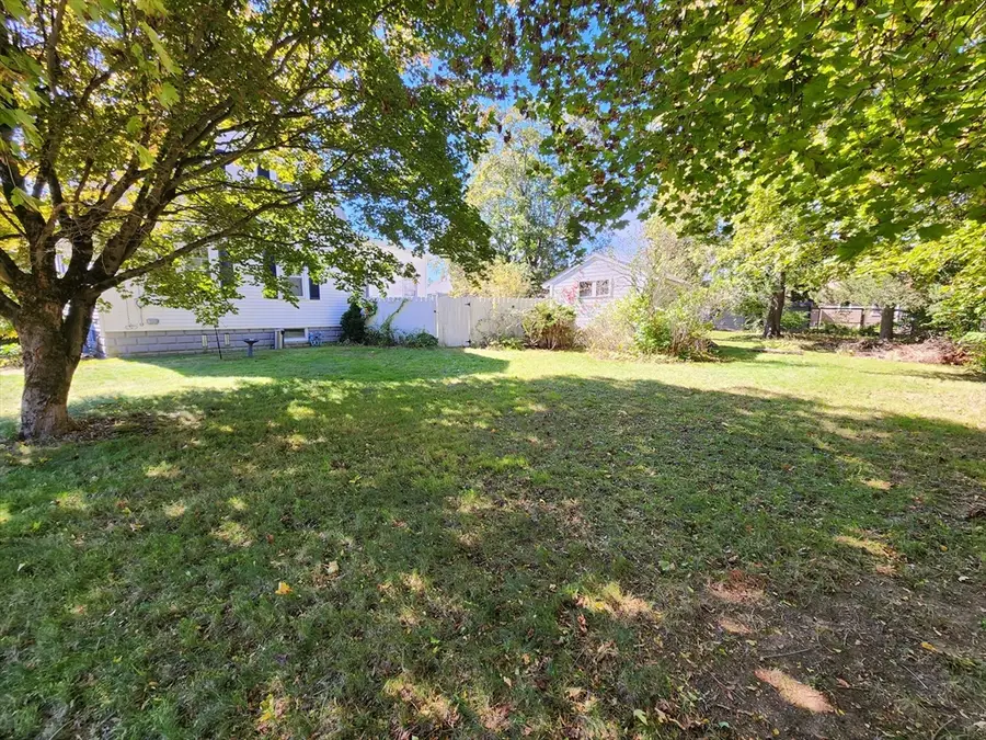 17 Davis St, Taunton, MA 02780 - Image #2