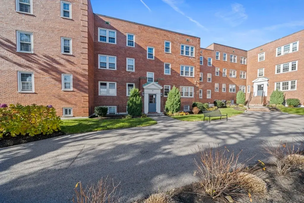 33 Lennon Ct #39, Boston, MA 02127 - Image #1