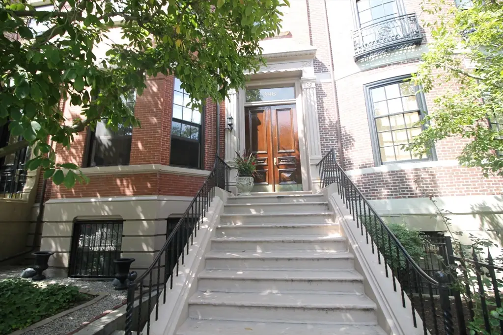 396 Beacon Street #3, Boston, MA 02116 - Image #1