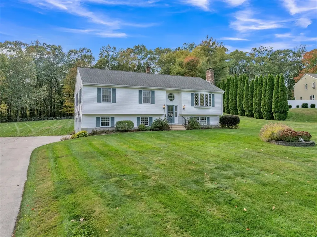 27 West Applewood Drive, Charlton, MA 01507 - Image #1