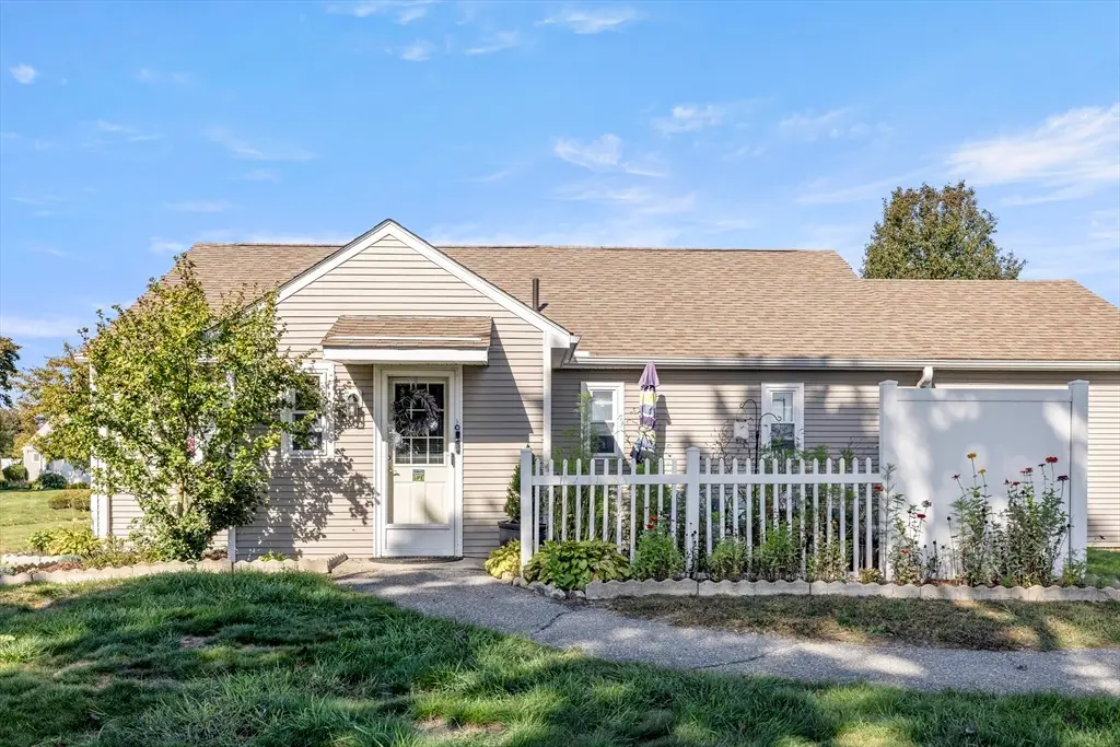 1183 James St #1183, Chicopee, MA 01022 - Image #1