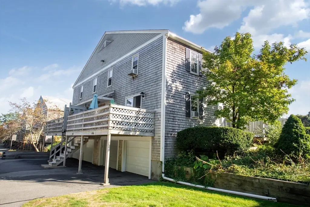 11 Village Green Dr #B, Sagamore Beach, MA 02562 - Image #1