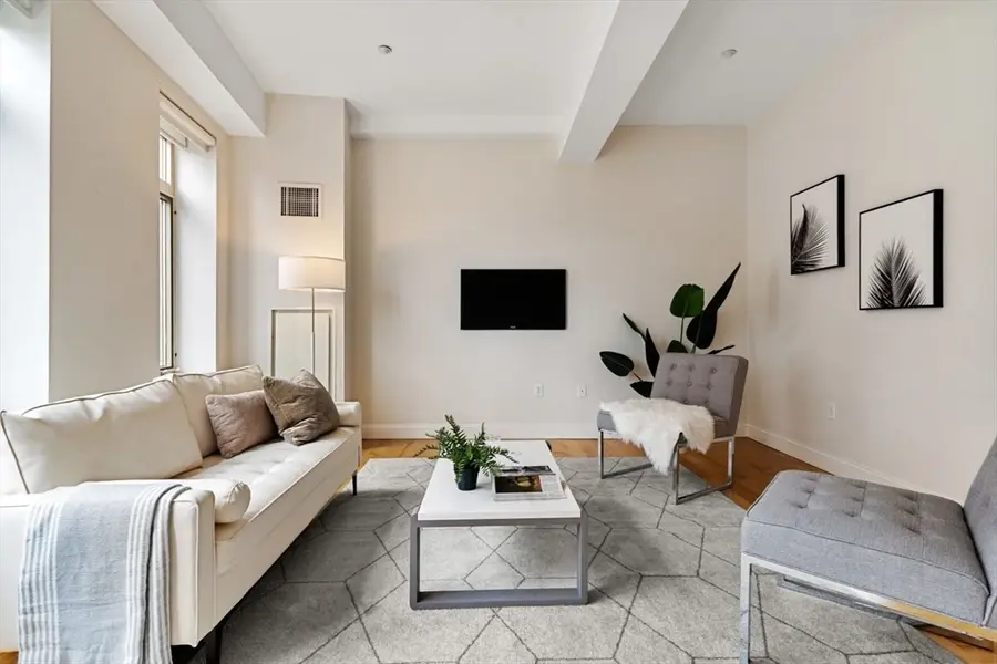 35 Fay St #607, Boston, MA 02118 - Image #2