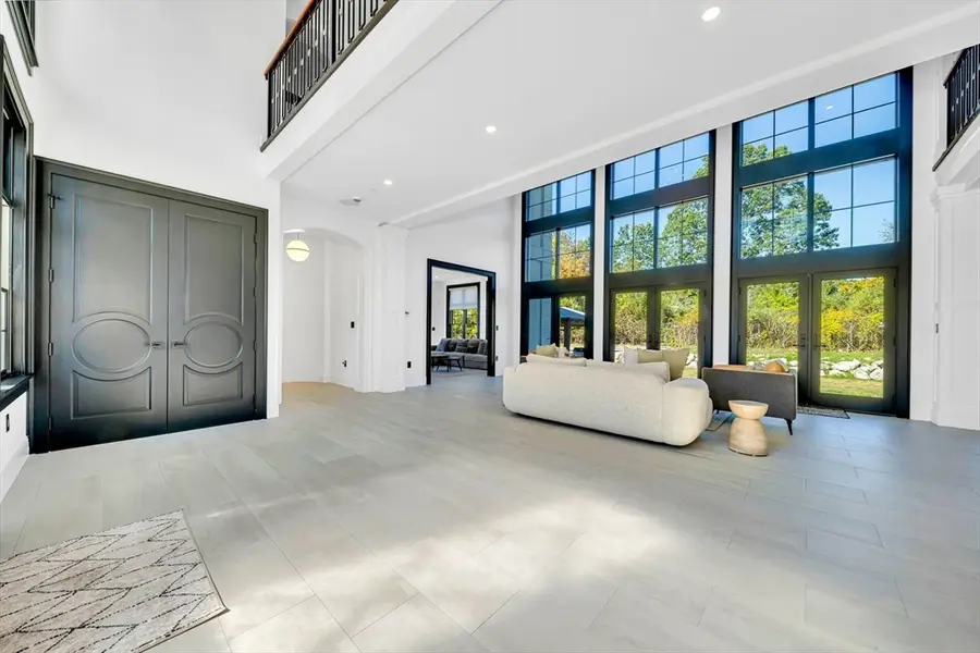 19 Bridle Spur Ln, Danvers, MA 01923 - Image #3