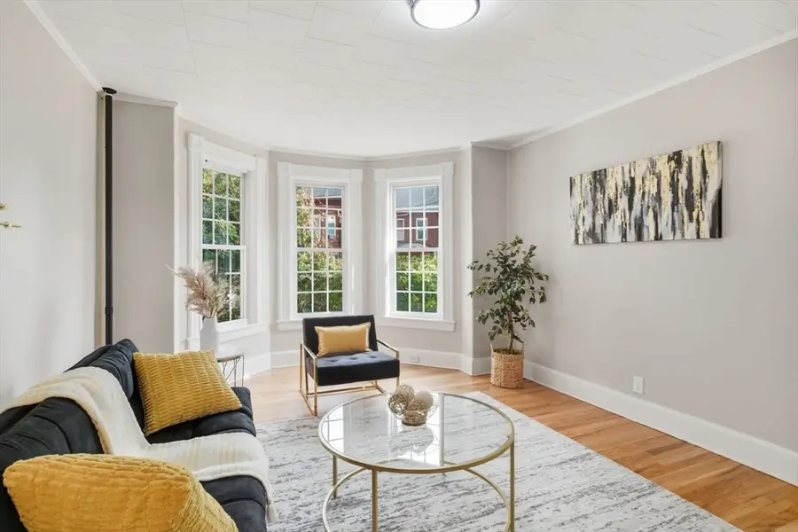 49 Linden St, Holyoke, MA 01040 - Image #3