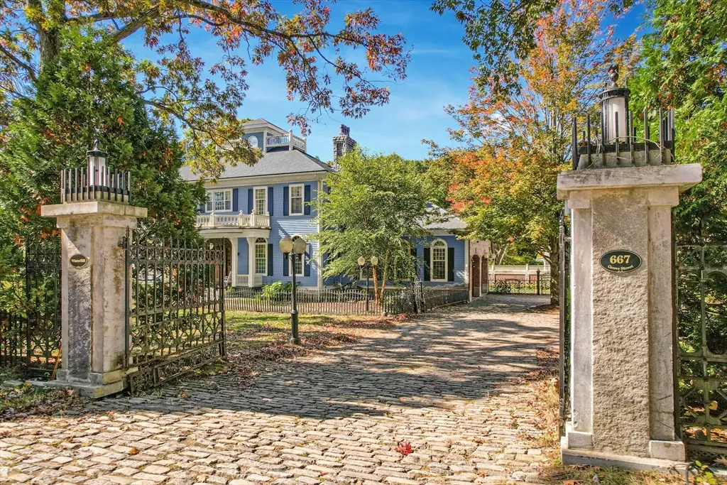 667 Grove St, Worcester, MA 01605 - Image #1