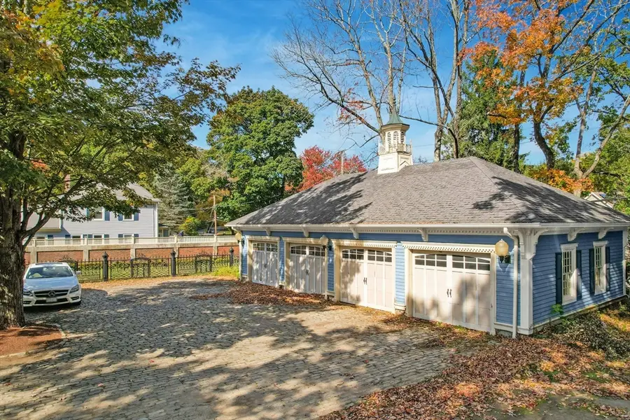 667 Grove St, Worcester, MA 01605 - Image #3