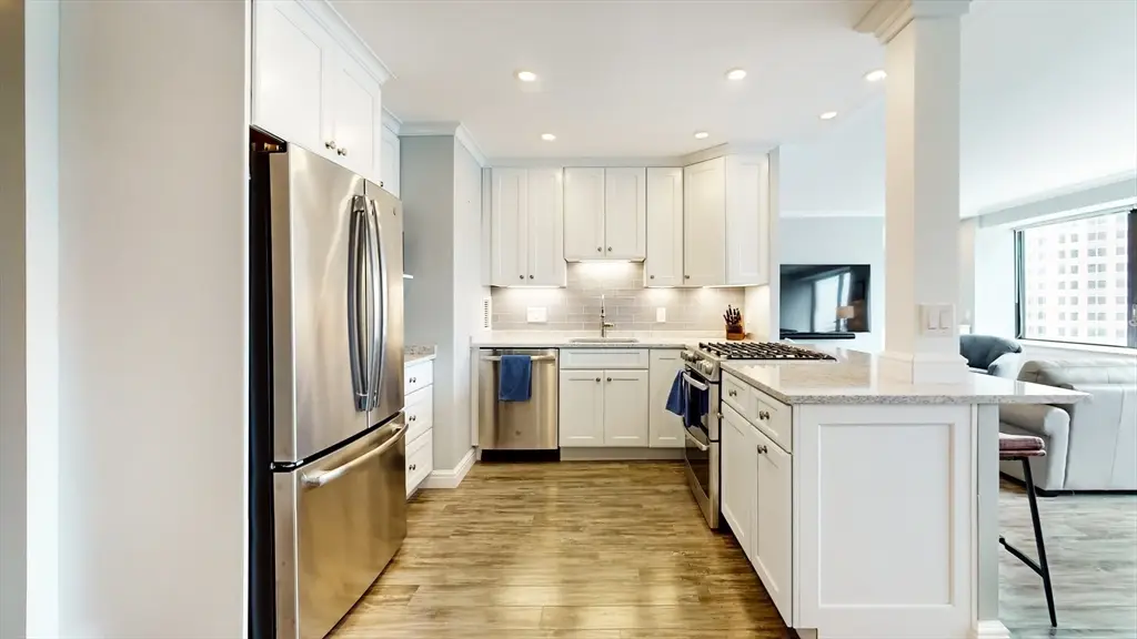 65 E India Row #24H, Boston, MA 02110 - Image #1