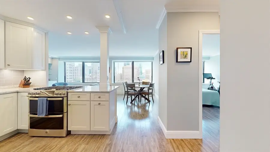 65 E India Row #24H, Boston, MA 02110 - Image #2