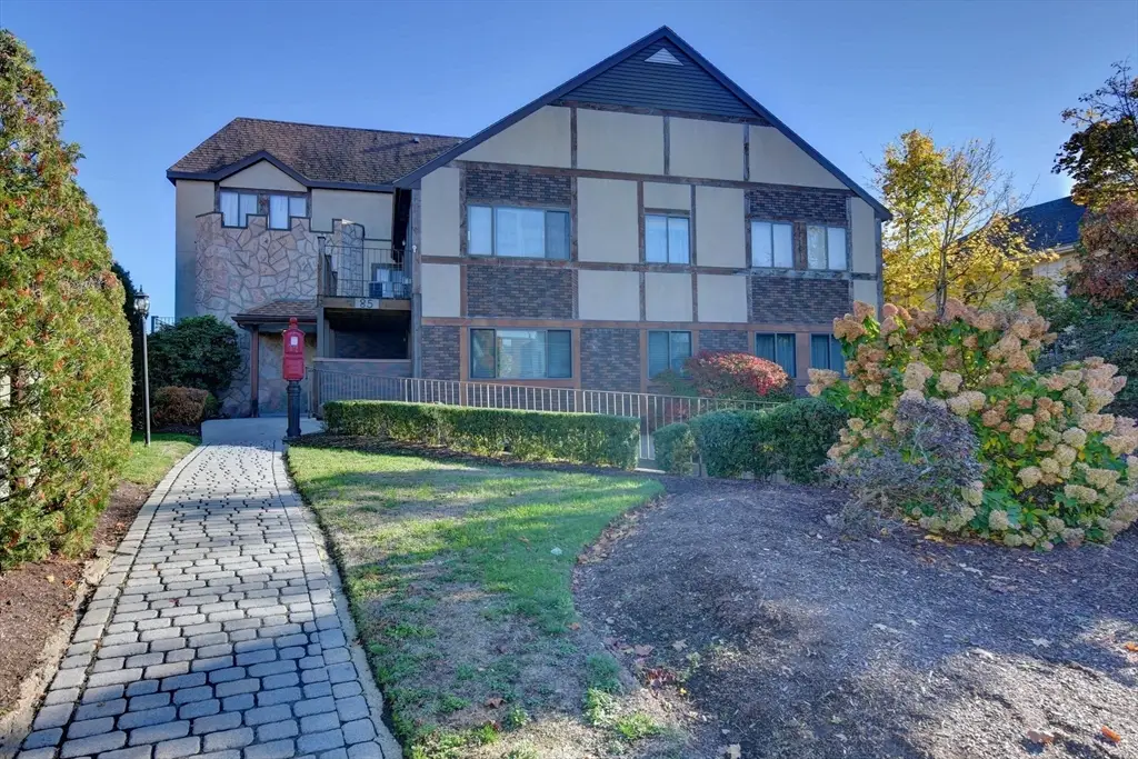 85 E Squantum St #10, Quincy, MA 02171 - Image #1