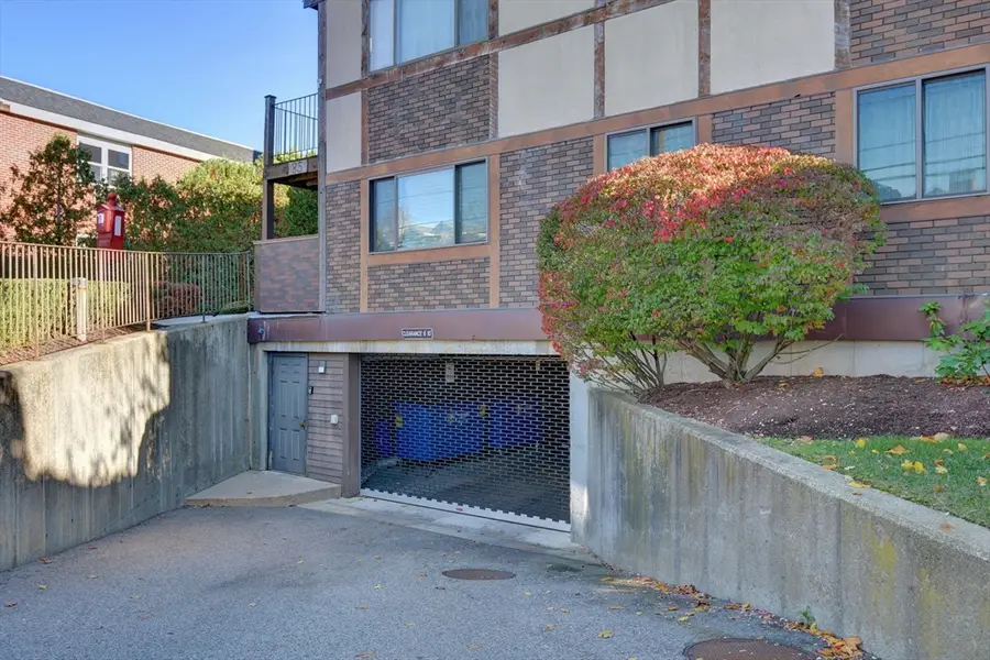 85 E Squantum St #10, Quincy, MA 02171 - Image #3