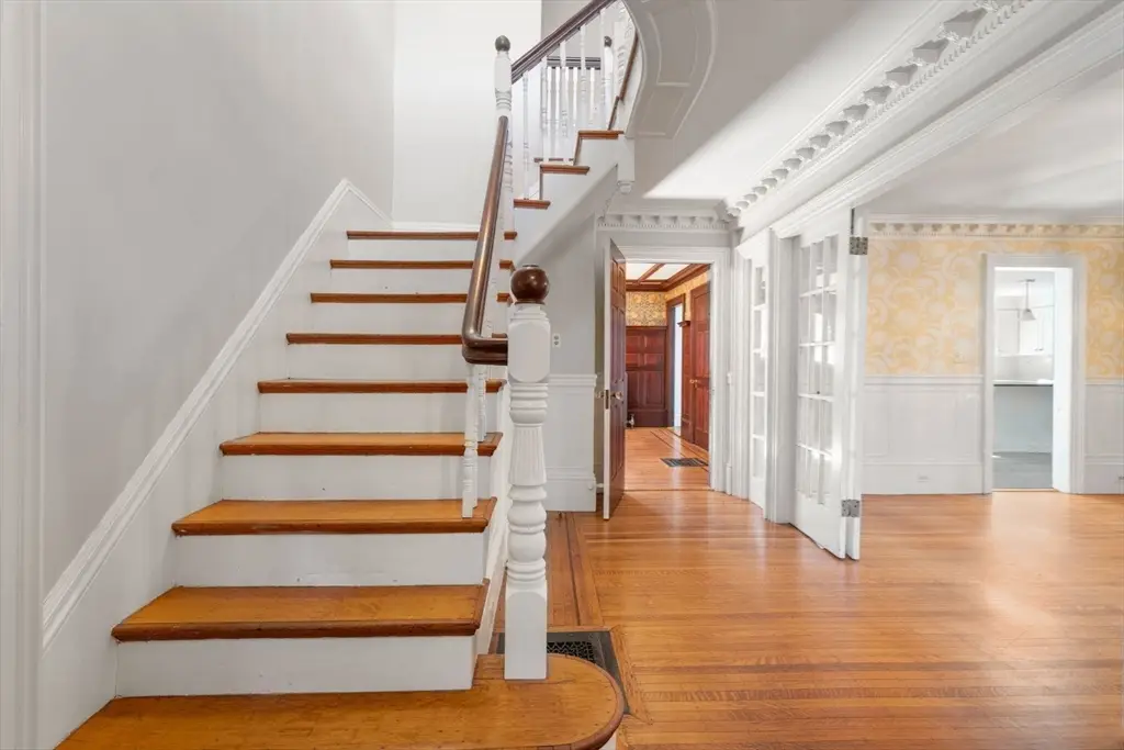 324 Union St #1, Millis, MA 02054 - #1