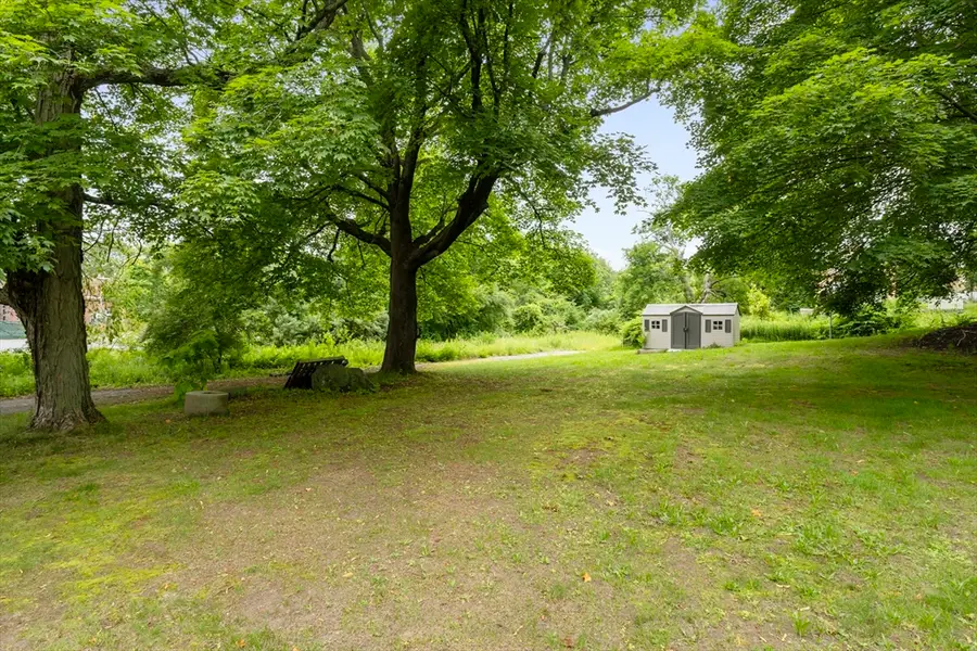 35-R Whiting St, North Attleboro, MA 02760 - Image #2