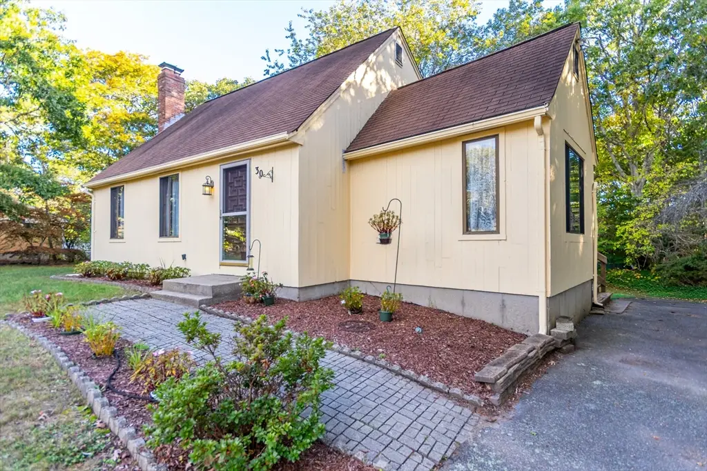 30 Weatherglass Ln, East Falmouth, MA 02536 - Image #1