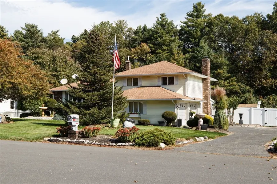 173 Colonial Dr, Ludlow, MA 01056 - Image #2