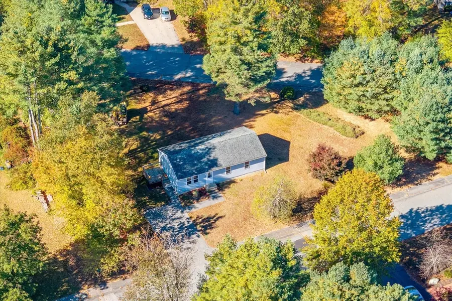 105 Hodgkins Dr, East Brookfield, MA 01515 - Image #3