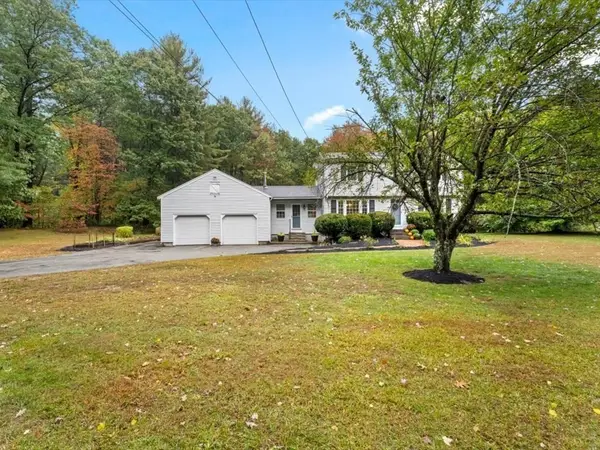 33 Daniels St, Franklin, MA 02038